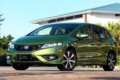 新概念轎車JADE（杰德）給您講訴倒車那點事兒！